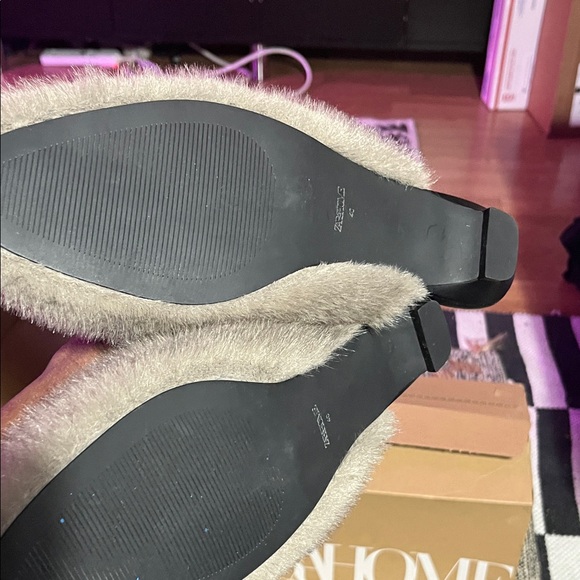 Zara Gray Furry Mules - Picture 4 of 9
